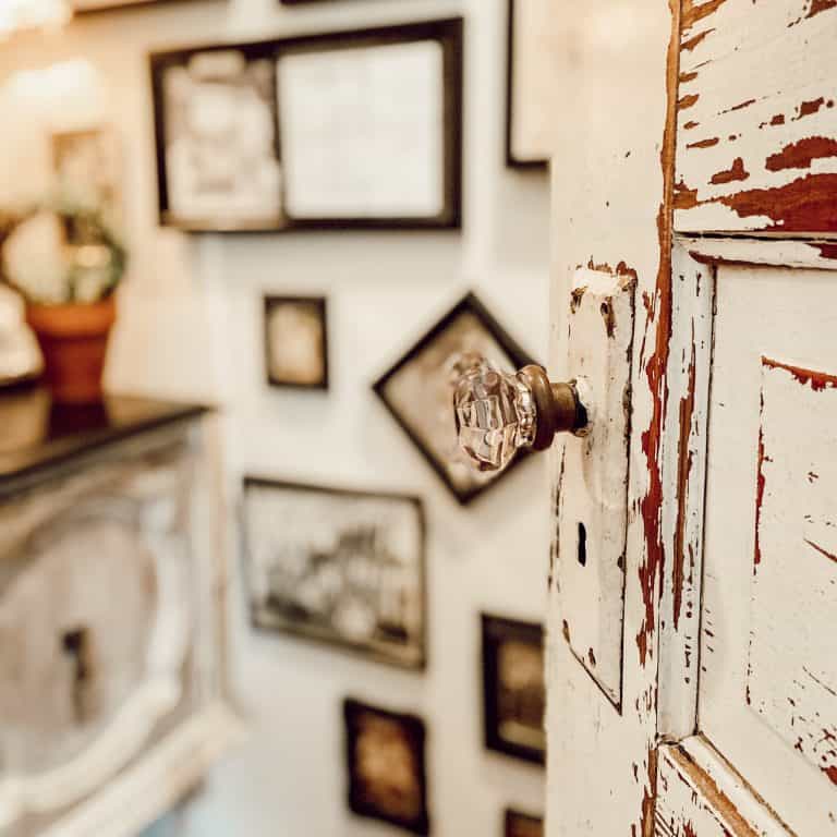 Master The Art Of Picture Hanging: Easy Tips & Tricks