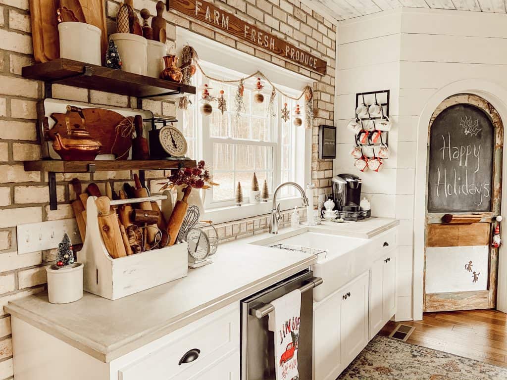 https://www.thepondsfarmhouse.com/wp-content/uploads/2020/11/VC-Kitchen-with-rolling-pins-1024x768.jpg