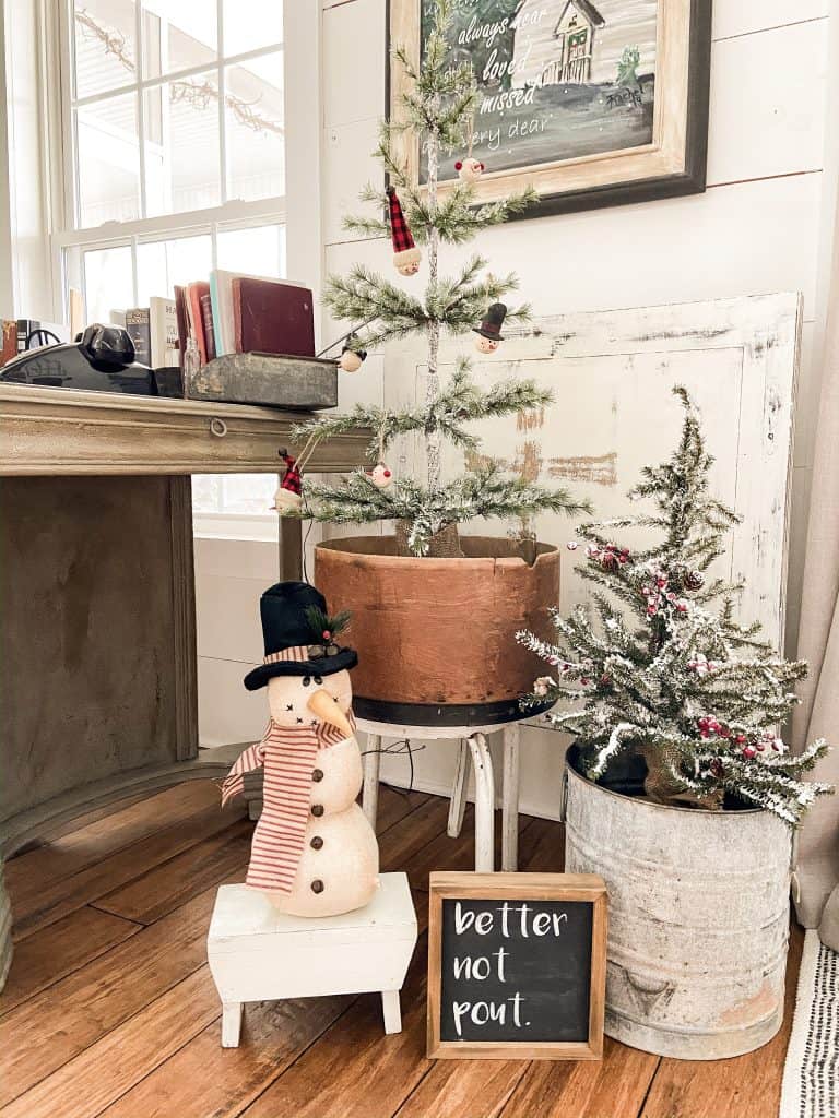My Favorite Vintage Christmas Decorations with a Rustic Farmhouse