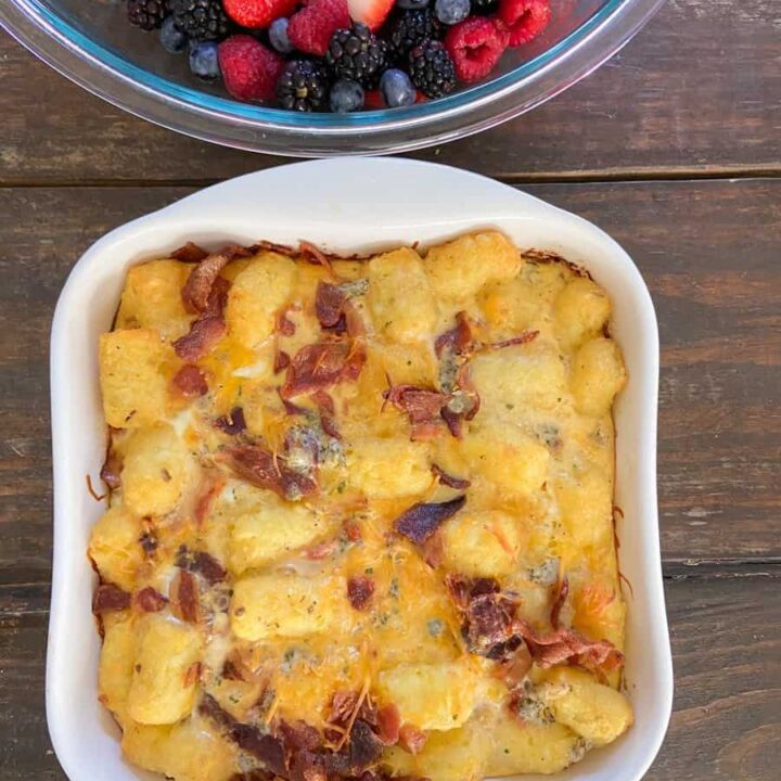 https://www.thepondsfarmhouse.com/wp-content/uploads/2021/04/Ranch-Tater-Tot-Casserole-2-720x720.jpg