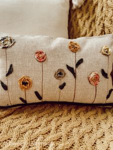 Easy to make decorative pillows made with scrap fabric - no sew.