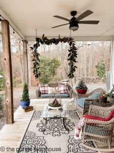 5 Christmas Farmhouse Porch Ideas - The Ponds Farmhouse