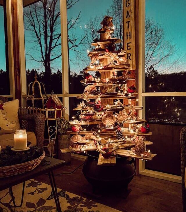 cropped-Shiplap-Tree.jpg