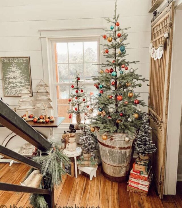cropped-Vintage-Christmas-Tree.jpg