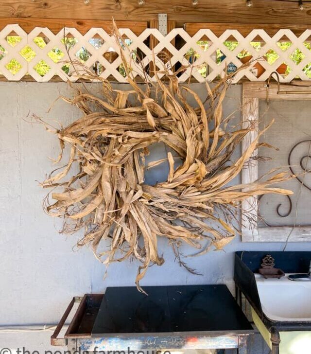 cropped-Rustic-Corn-Husk-Wreath-in-Outdoor-Kitchen-1.jpg