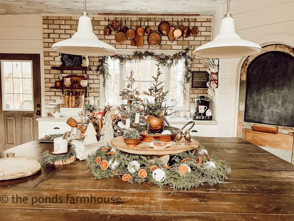 Christmas Ideas for Farmhouse Kitchen Holiday Tour