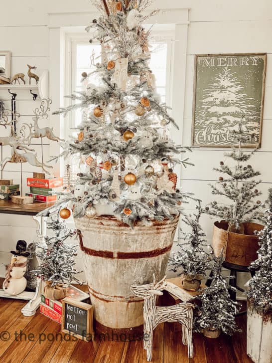 5 Sustainable & Cheap Ways To Decorate Christmas Trees in 2023