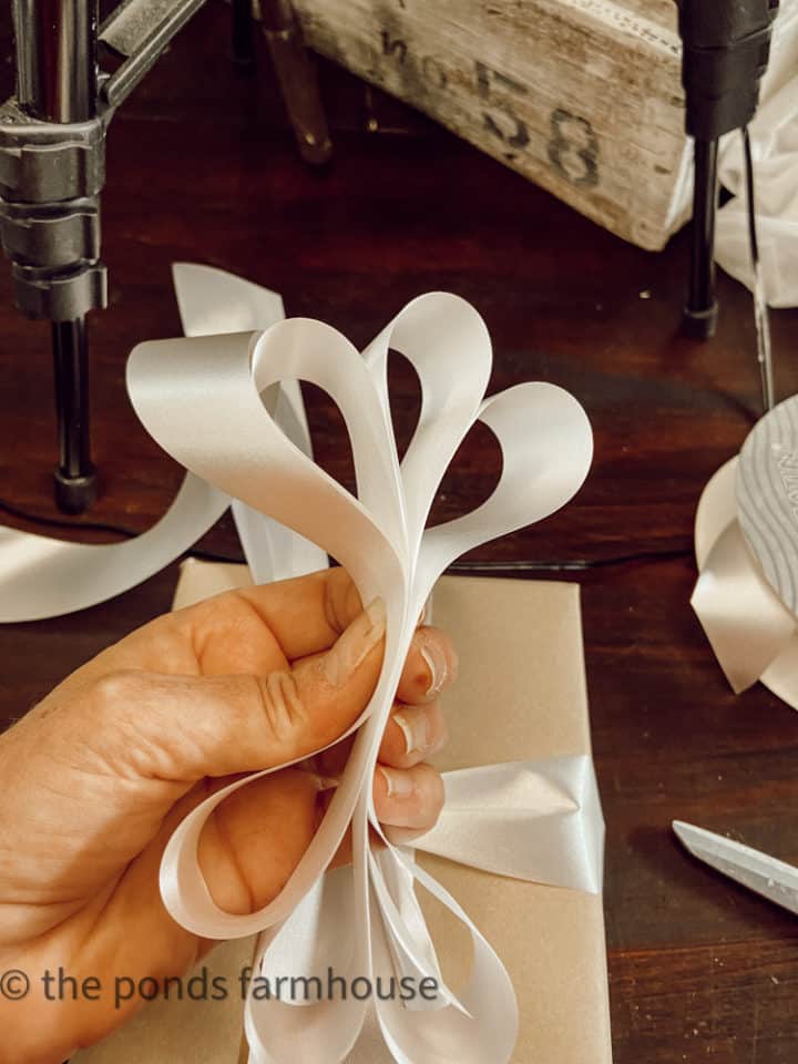 How To Tie A Gift Bow Perfectly Every Time   Build Ribbon To Desired Thickness 720x960 