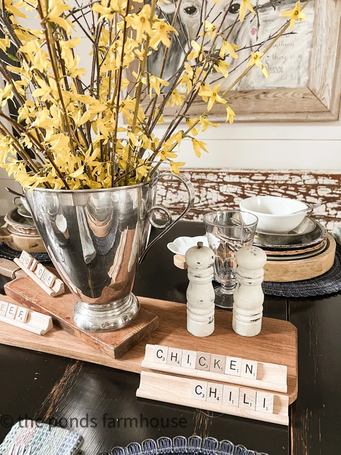 How to Set a Chili Cook-Off Table and Decorations Ideas