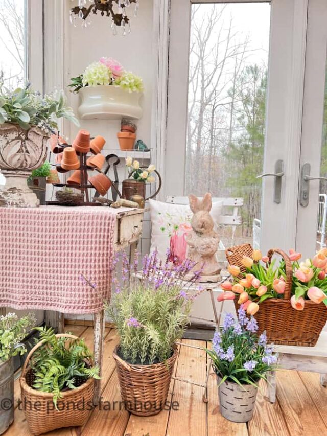 Basket Vignette Ideas For Your She Shed