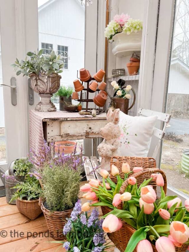 Decorate She Shed For Spring With Baskets