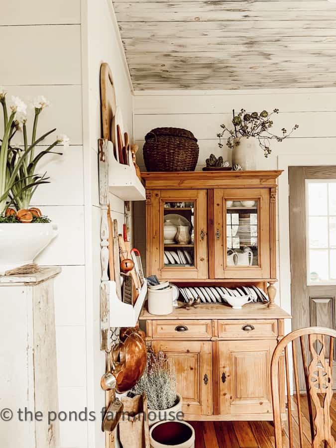 Decorating with Antique Furniture in Modern Farmhouse