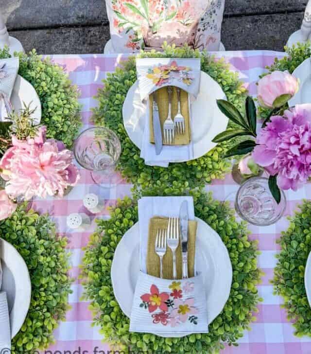 cropped-flat-lay-of-place-setting-for-Mothers-Day-Luncheon-2.jpg