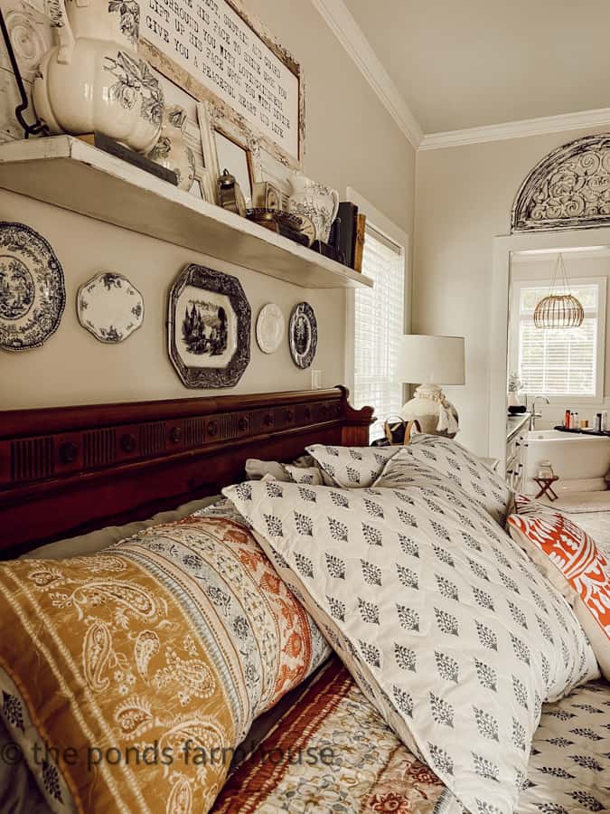 10 Vintage Bedroom Ideas That Are Timeless