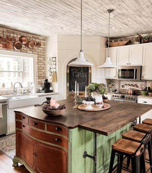 cropped-Kitchen-Island-Decorated-with-Cheap-Fall-Decor.jpg