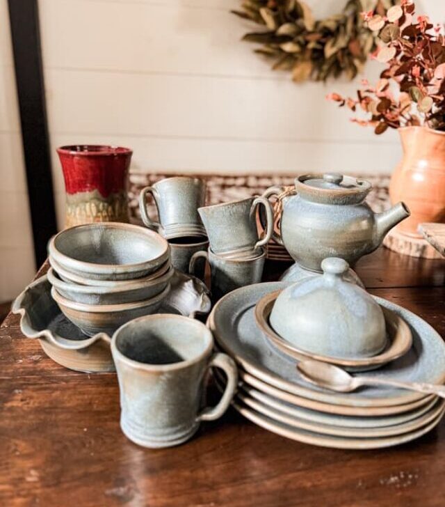 cropped-Pottery-Highway-Seagrove-Pottery-Walter-and-Dot-Aumans-Pottery-Collectoin.jpg