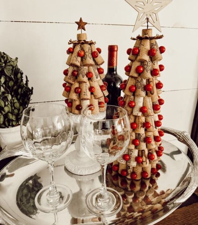 cropped-Wine-Cork-Christmas-Tree-Two-Trees-on-Wine-Bar-1.jpg