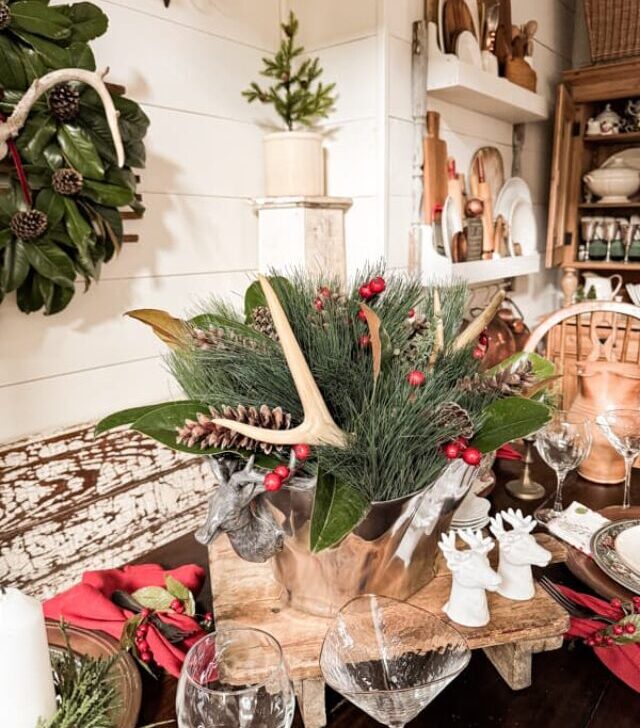 Rustic Cabin Christmas Centerpiece