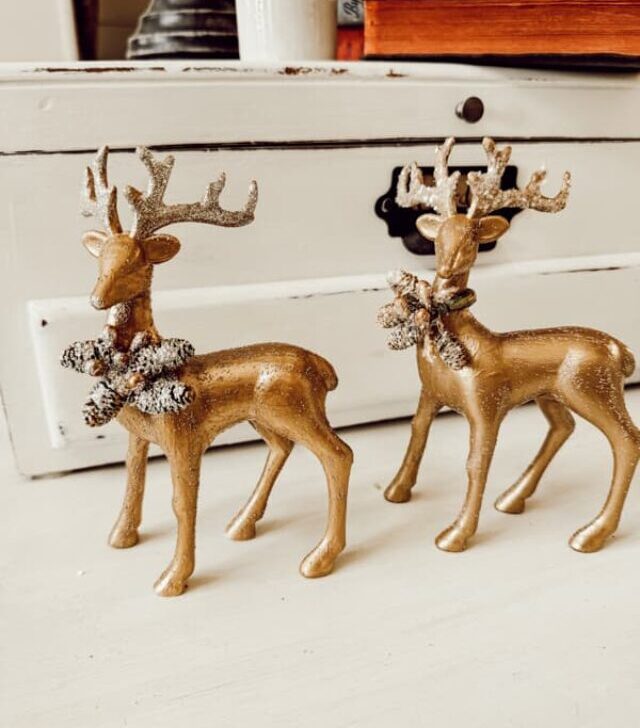 reindeer Dollar Tree - two gold painted reindeer