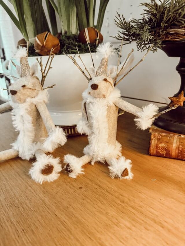 DIY Christmas Reindeer From Recycled Materials