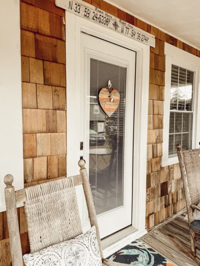 DIY Rustic Dollar Tree Wood Heart Hanger For Valentien’s Day