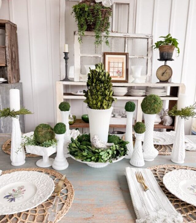 cropped-Moss-and-Boxwood-with-Milk-Glass-Centerpiece-Ideas-6.jpg