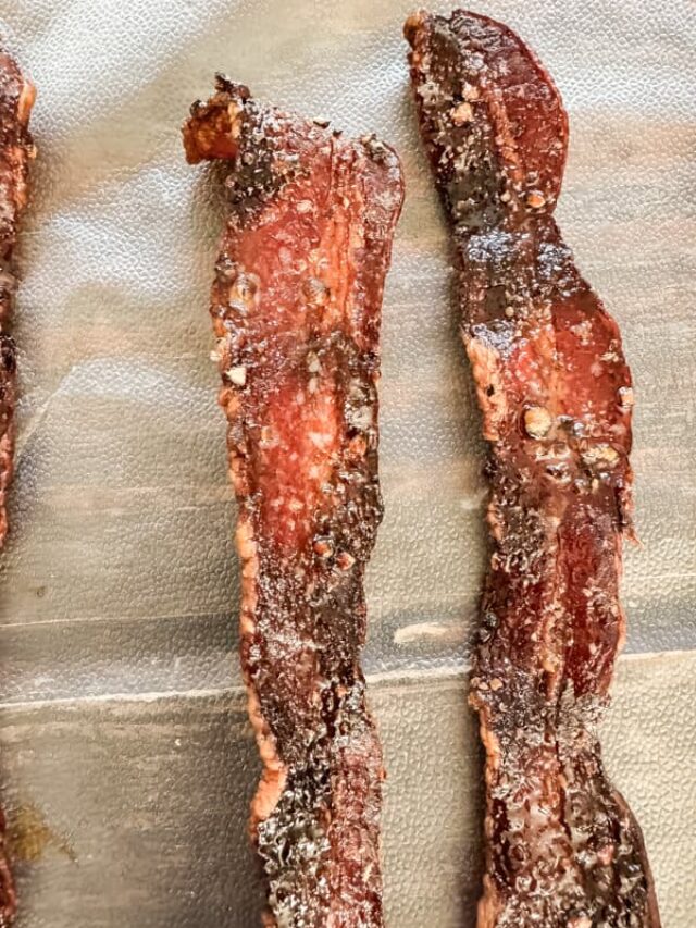 Candied Bacon strip for snacks and toppings.