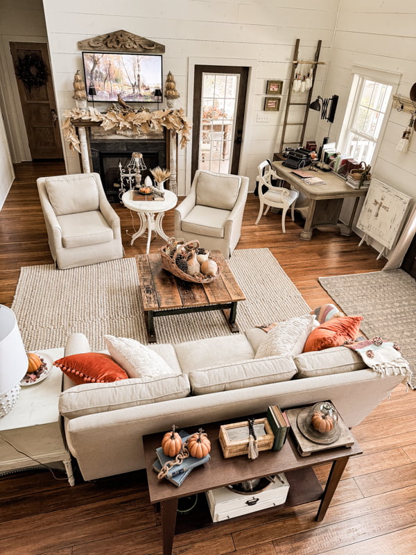 Fall Home Decoration for Farmhouse Fall Tour 2024.  Living Room with neutral and autumn colors.  