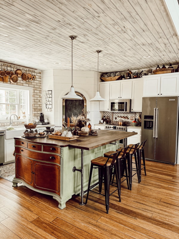 Fall Kitchen Home Tour 2024 - Budget-friendly Fall Decor Ideas for a Farmhouse Kitchen. Fall Decorating tips.  