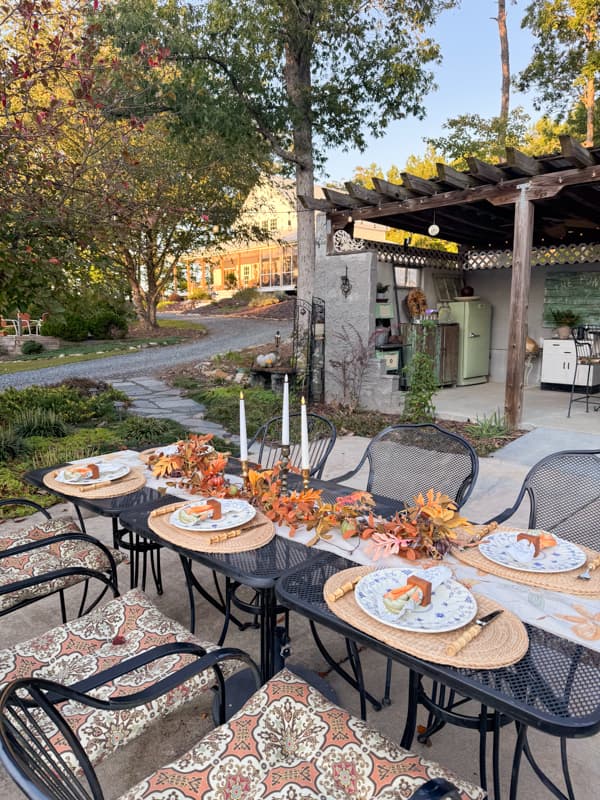 Outdoor table for a fall dinner party