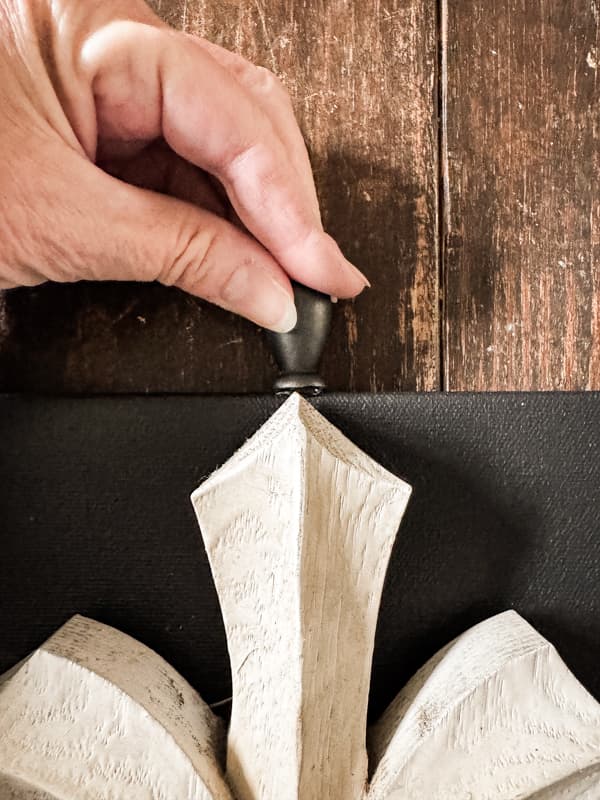 add old drawer pull to the top of canvas