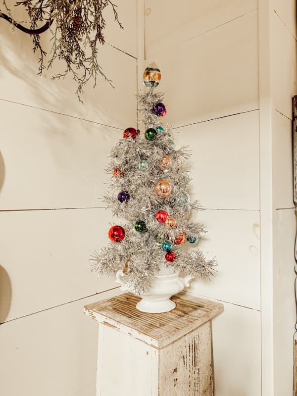 DIY Faux Vintage Aluminum Christmas Tree Tutoria