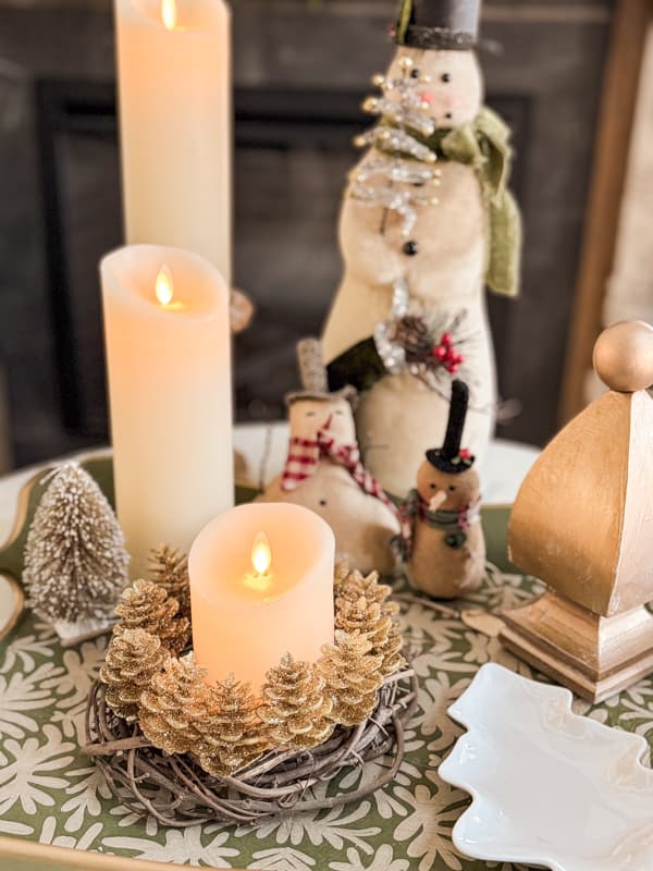 DIY Christmas Candle Ring: Rustic Grapevine and Gold Pinecones